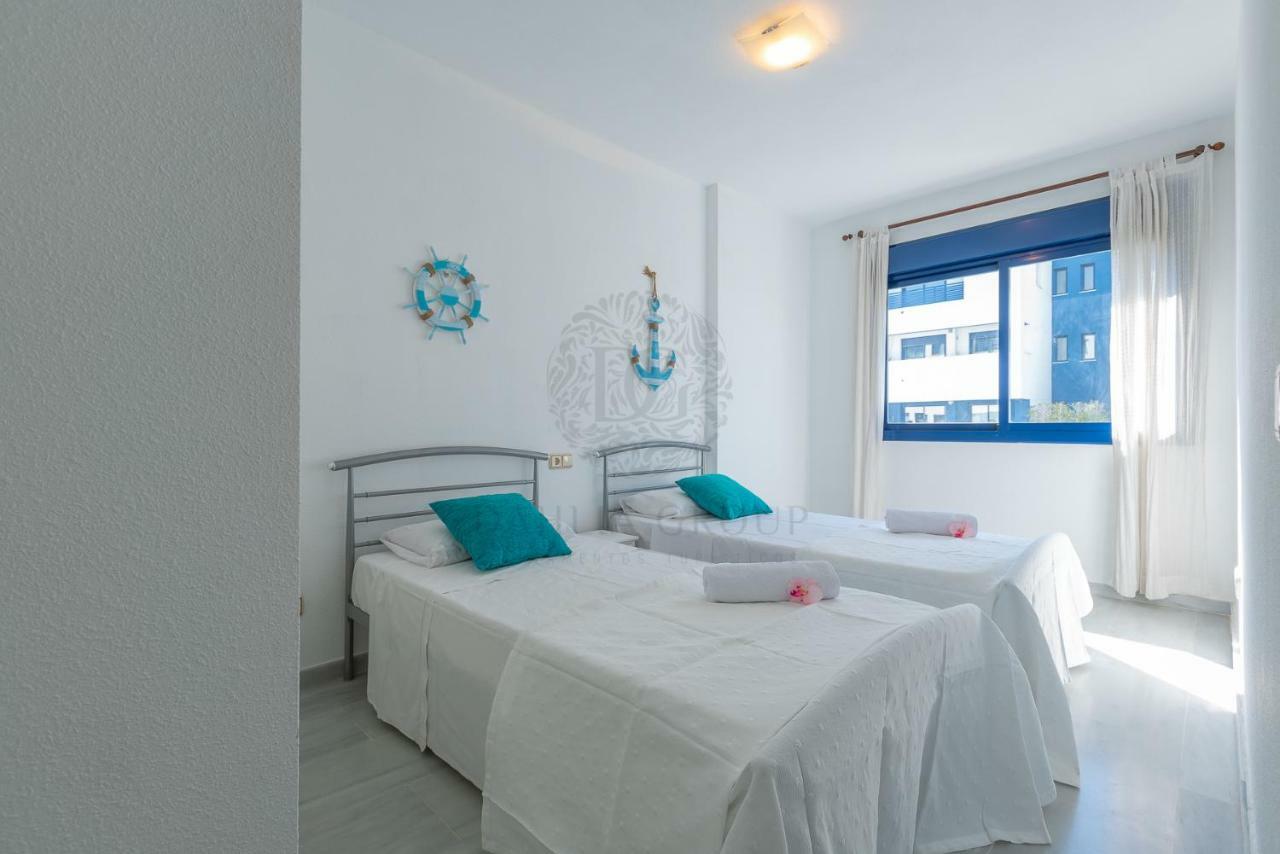Vista Africa Beach Apartment By Dahlia Group เอสเตโปนา ภายนอก รูปภาพ